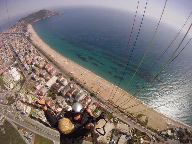 PARAGLIDING